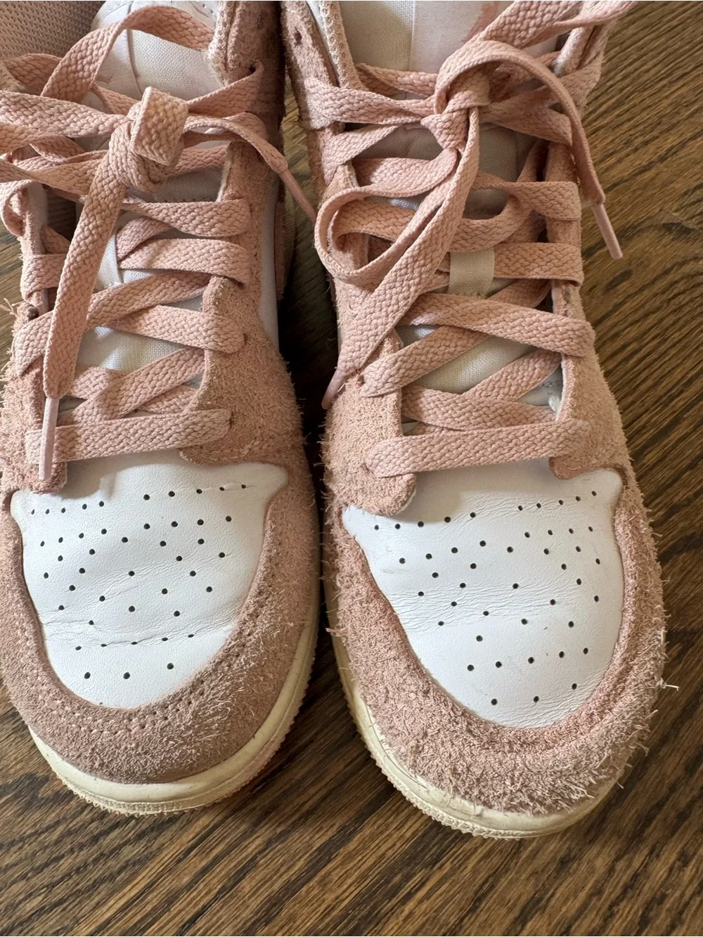 Nike kids mid